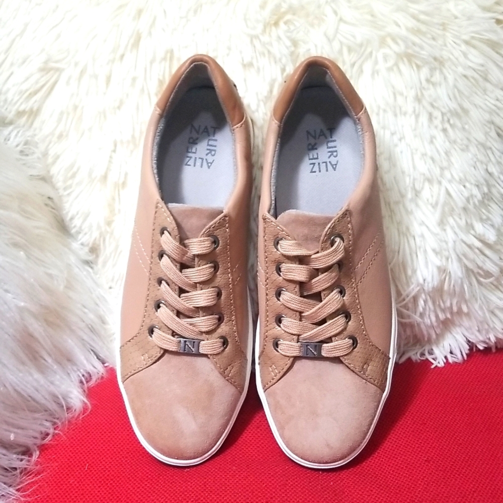 NATURALIZER ASTARA SNEAKERS